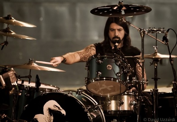 Dave Grohl Joins Queens Of The Stone Age’s New Album