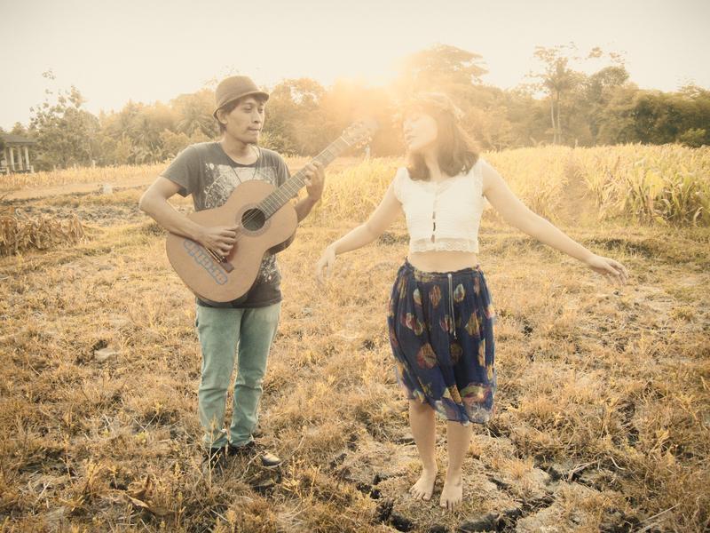 Duo-folk-Yogyakarta-Star-and-Rabbit
